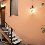 Independent House- Heart Of Rom